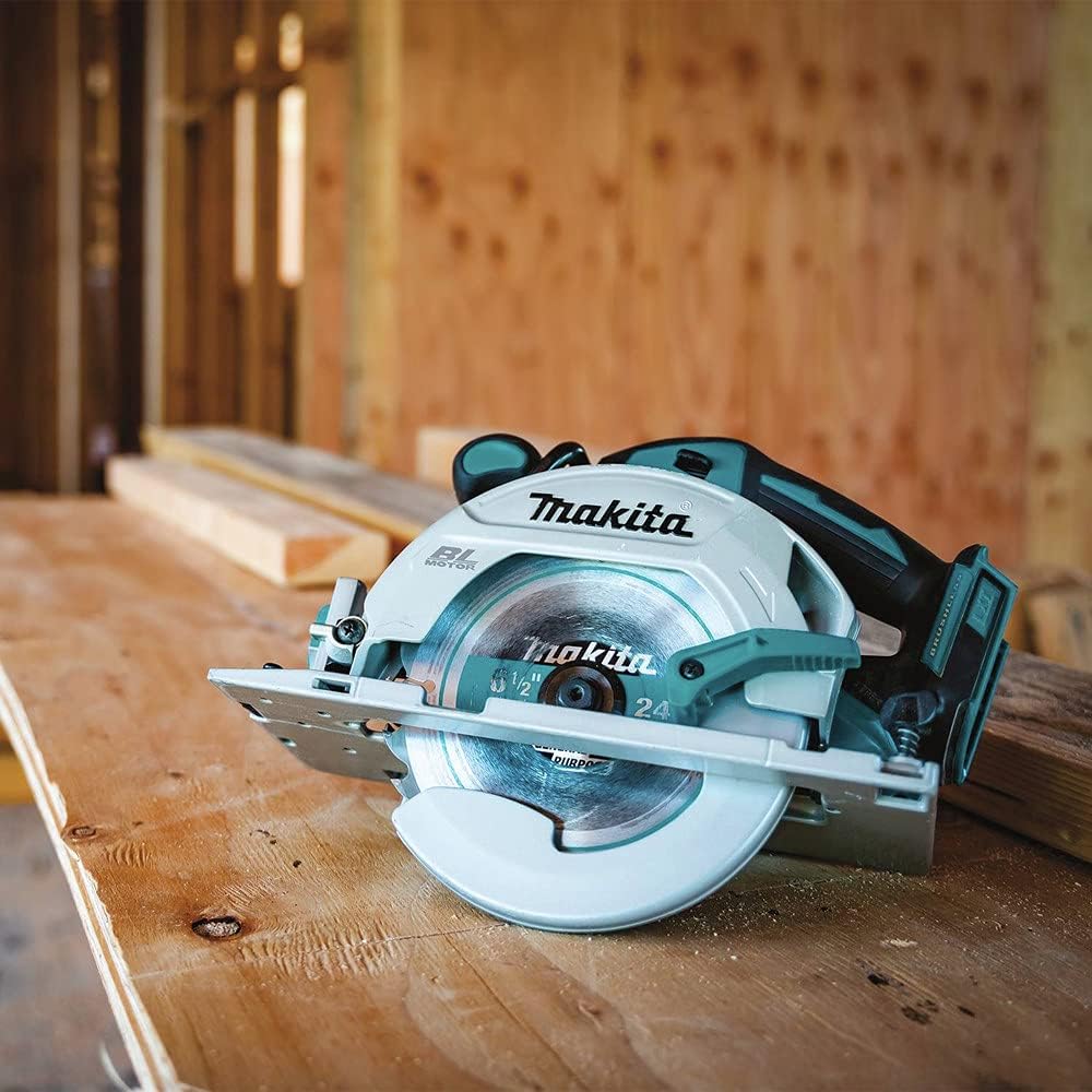 Makita XSH03Z 18V LXT® Lithium-Ion Brushless Cordless 6-1/2" Circular Saw, Tool Only