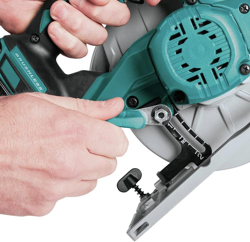 Makita XSH03Z 18V LXT® Lithium-Ion Brushless Cordless 6-1/2" Circular Saw, Tool Only