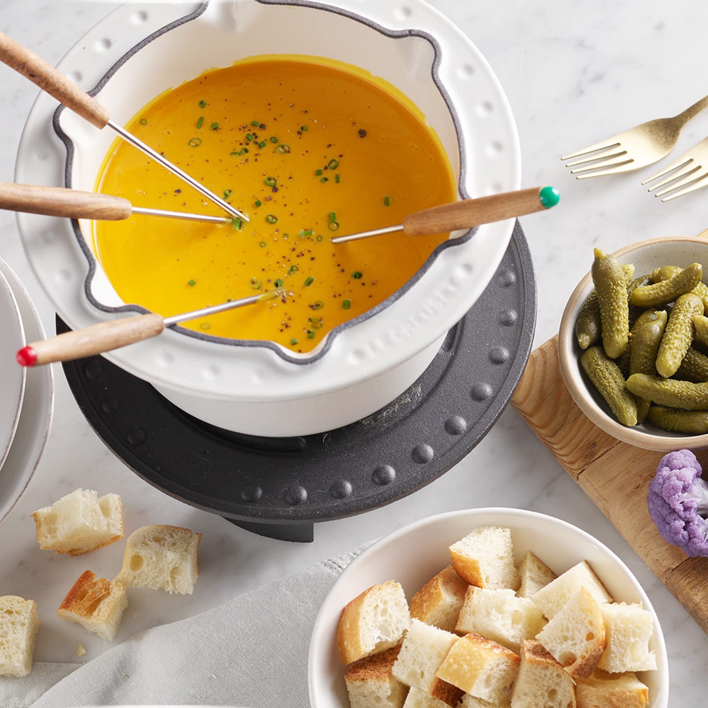 Product image of Daiya Alfredo Style Cheeze Sauce Vegan Dairy Free Gluten Free Soy Free Creamy Veggie Box Contains 3 Packets