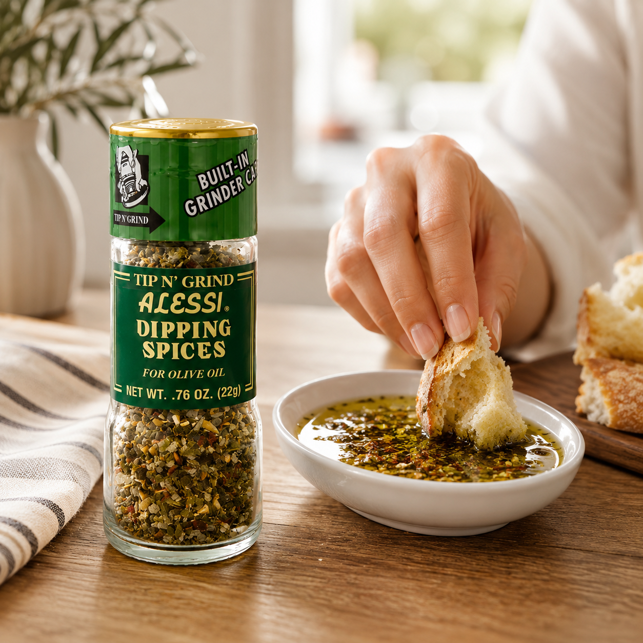Alessi Herb & Seasoning Grinder, Dipping Spices for Olive Oil, Tip n' Grind Garlic, 0.76 Ounce (Pack of 4)