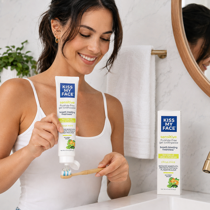 Kiss My Face Sensitive Citrus Mint Gel Toothpaste Reduces Sensitivity Removes Plaque Prevents Tartar with Tea Tree Oil Aloe Echinacea No Artificial Colors Or Flavors 4.5 oz