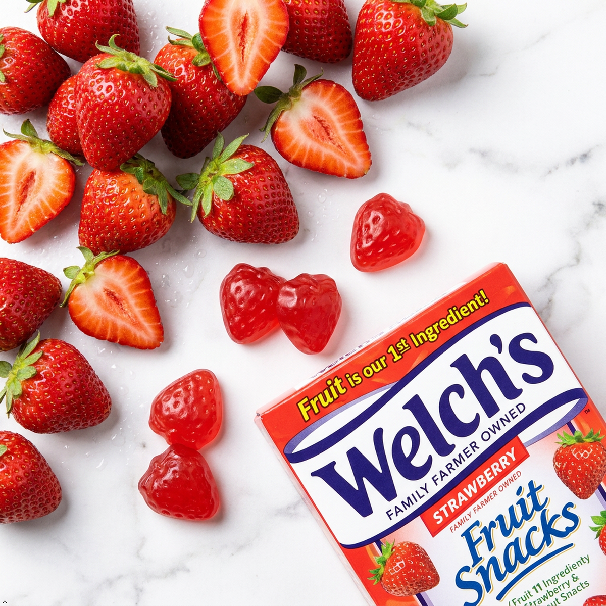 Welch's Fruit Snacks, Strawberry, Perfect for School Lunches (Pack of 12) Welch's
